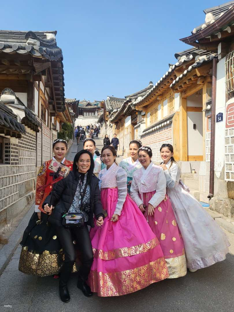 Seoul Walking Tour: Bukchon Hanok Village & Changdeokgung Palace | South Korea - Photo 1 of 10